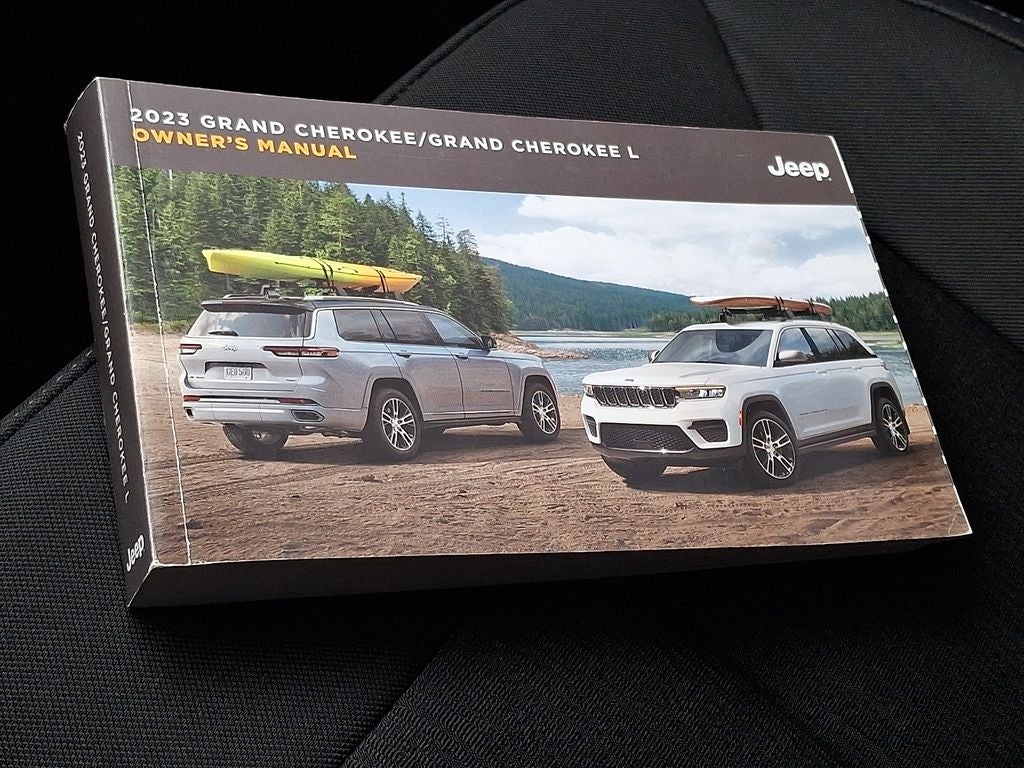2023 Jeep Grand Cherokee L Laredo