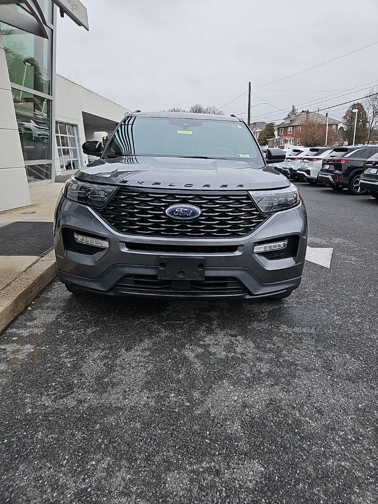 2022 Ford Explorer ST-Line