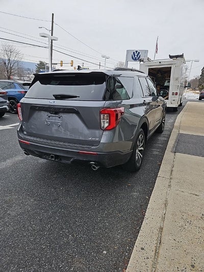 2022 Ford Explorer ST-Line
