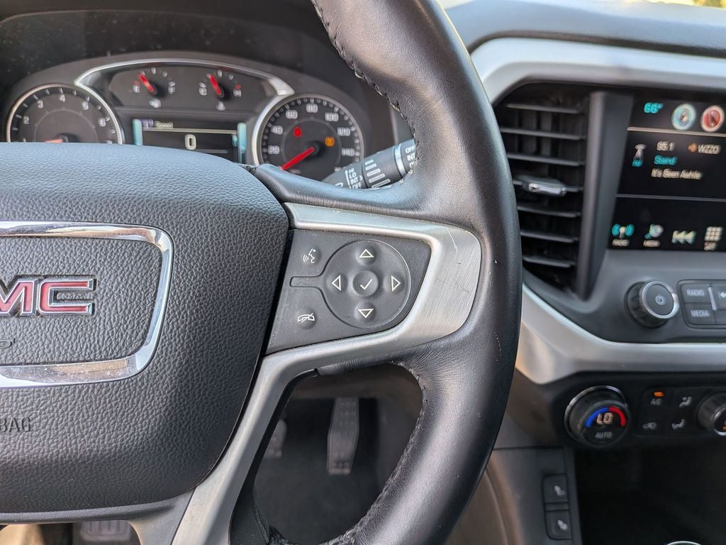 2017 GMC Acadia SLT-1