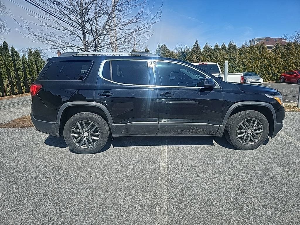 2017 GMC Acadia SLT-1