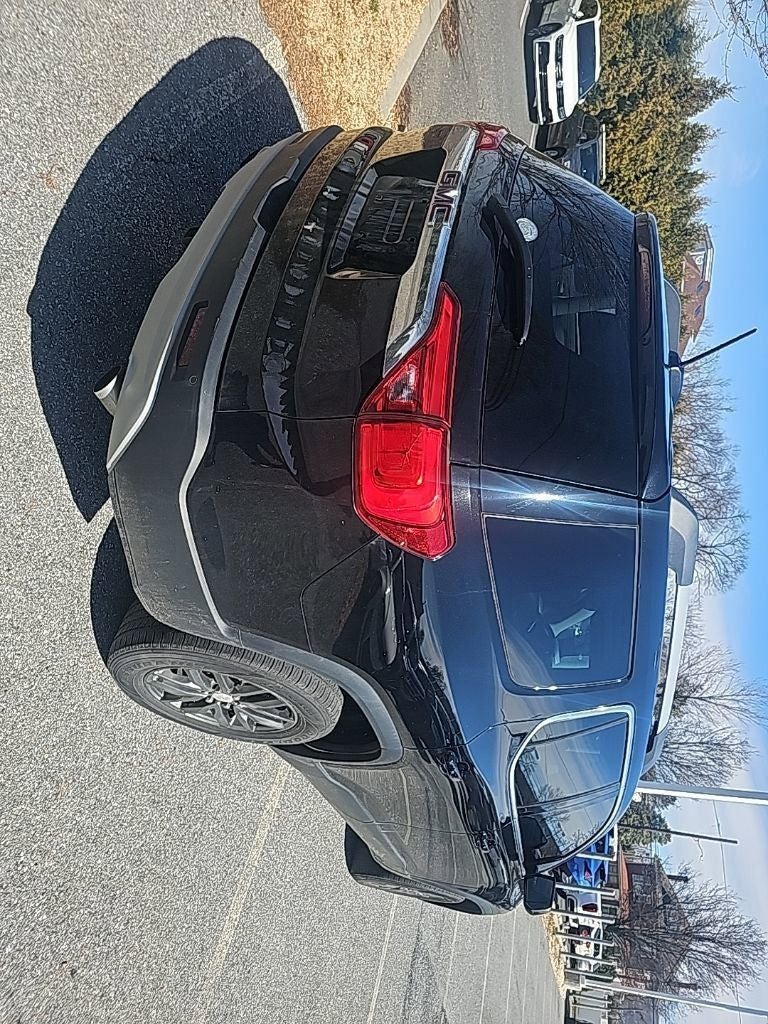 2017 GMC Acadia SLT-1