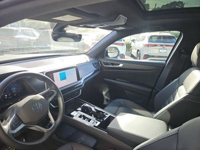2026 Volkswagen Atlas Cross Sport SEL R-Line Black