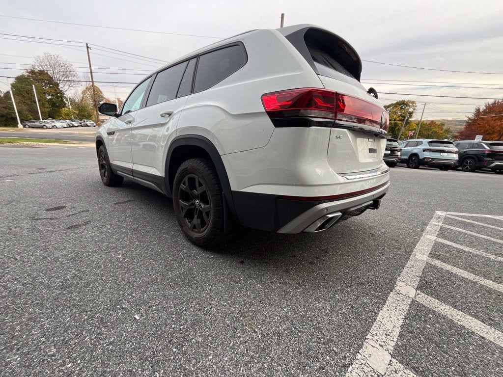 2024 Volkswagen Atlas 2.0T Peak Edition SE w/Technology