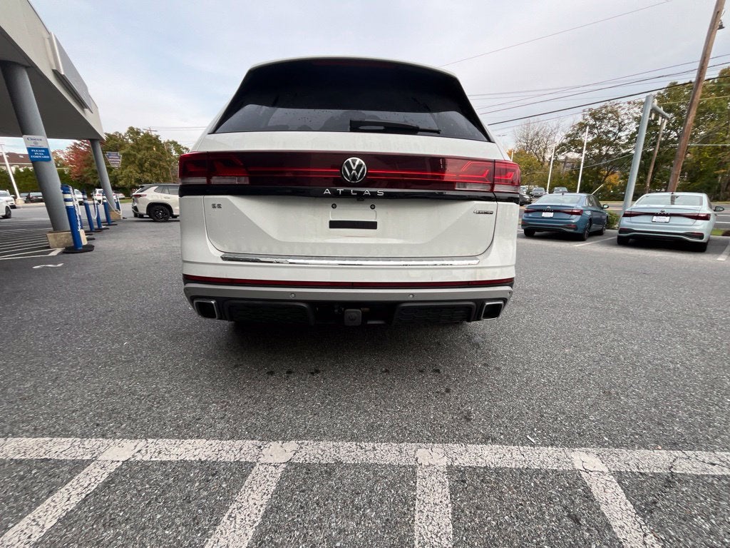 2024 Volkswagen Atlas 2.0T Peak Edition SE w/Technology