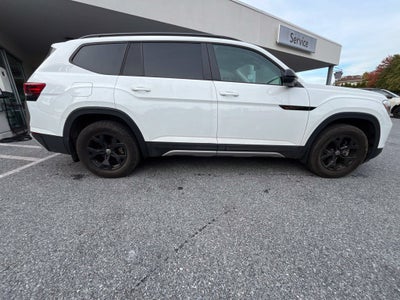 2024 Volkswagen Atlas 2.0T Peak Edition SE w/Technology