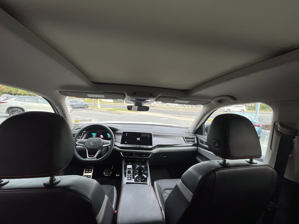 2024 Volkswagen Atlas 2.0T Peak Edition SE w/Technology