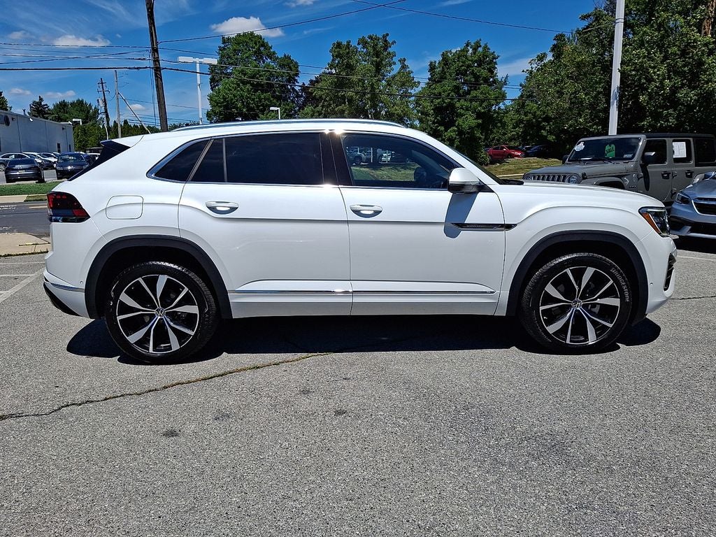 2025 Volkswagen Atlas Cross Sport 2.0T SEL Premium R-Line