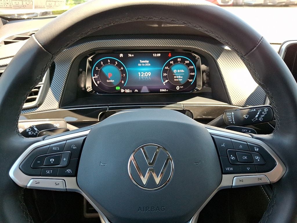 2025 Volkswagen Atlas Cross Sport 2.0T SEL Premium R-Line