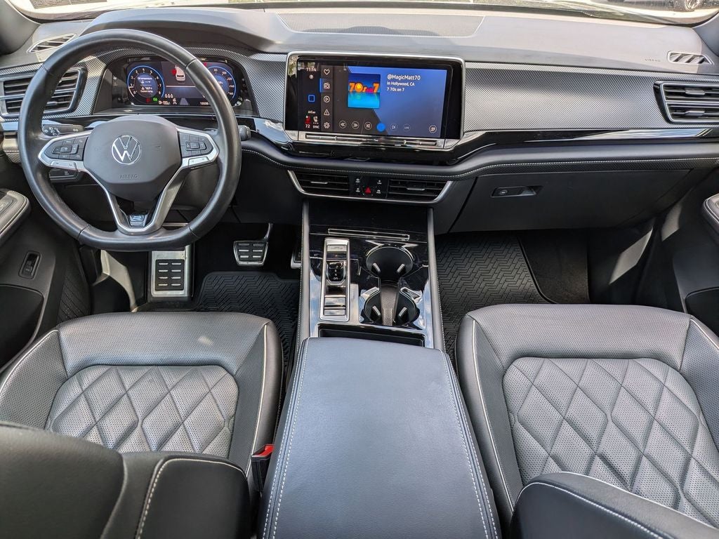 2024 Volkswagen Atlas Cross Sport 2.0T SEL Premium R-Line