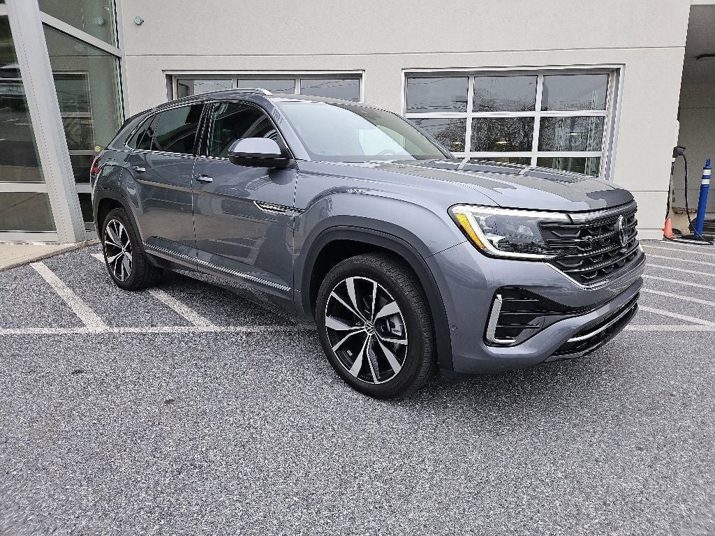 2024 Volkswagen Atlas Cross Sport 2.0T SEL Premium R-Line