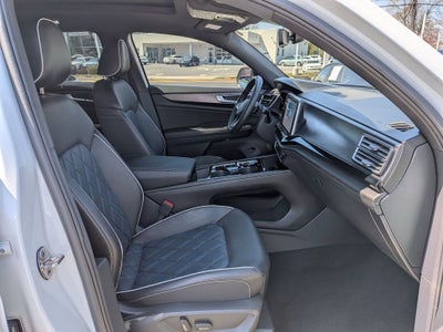 2024 Volkswagen Atlas Cross Sport 2.0T SEL Premium R-Line