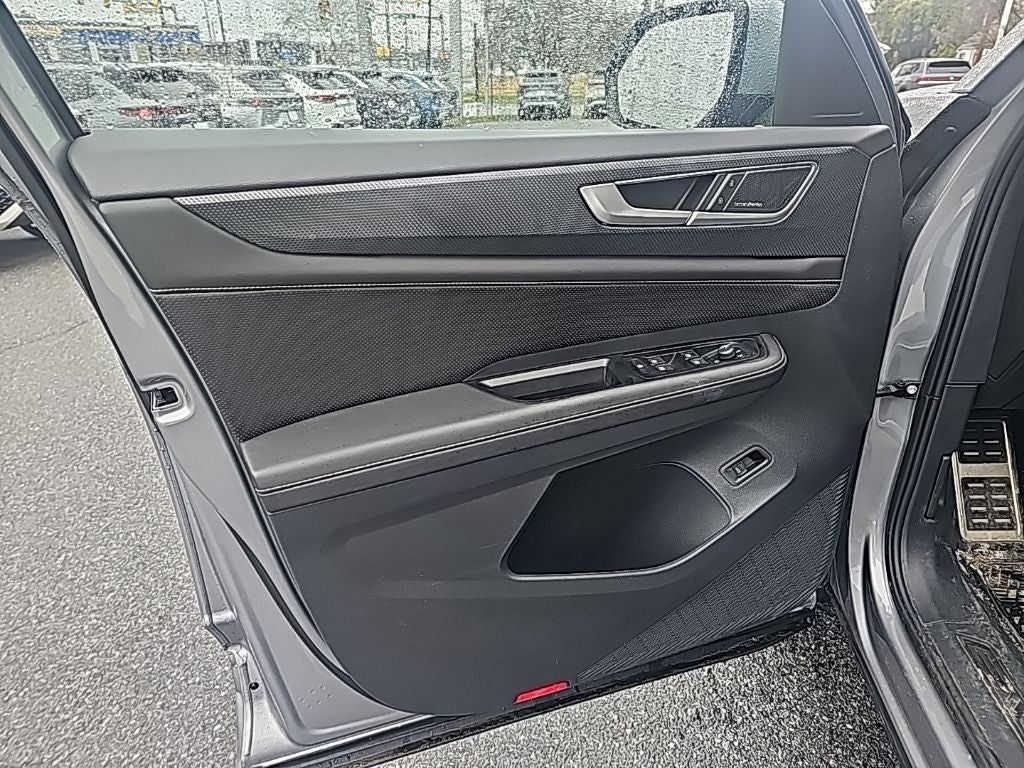 2025 Volkswagen Atlas Cross Sport 2.0T SEL Premium R-Line