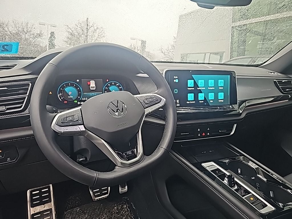 2025 Volkswagen Atlas Cross Sport 2.0T SEL Premium R-Line
