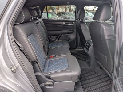 2025 Volkswagen Atlas Cross Sport 2.0T SEL Premium R-Line