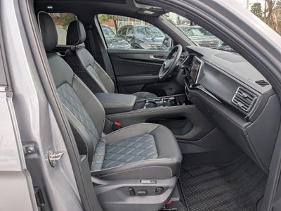 2025 Volkswagen Atlas Cross Sport 2.0T SEL Premium R-Line