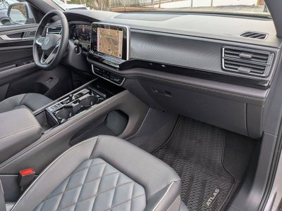 2025 Volkswagen Atlas Cross Sport 2.0T SEL Premium R-Line