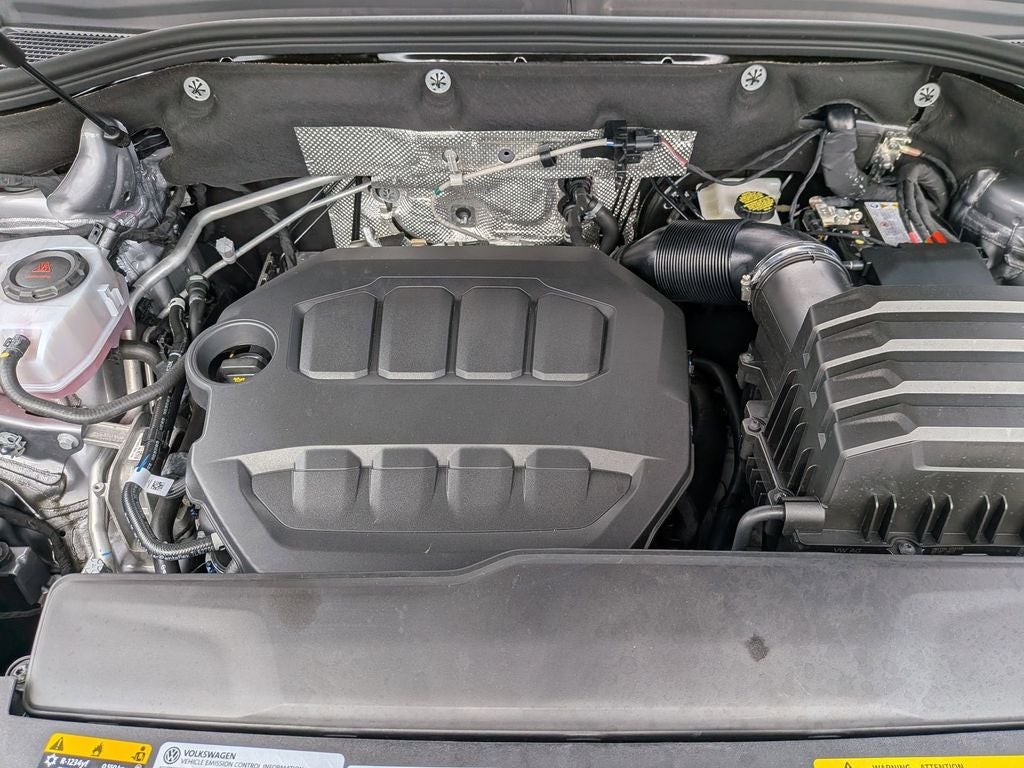 2025 Volkswagen Atlas Cross Sport 2.0T SEL Premium R-Line