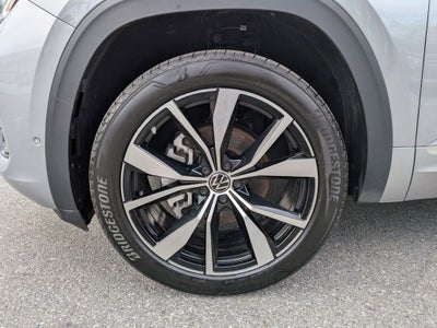 2025 Volkswagen Atlas Cross Sport 2.0T SEL Premium R-Line