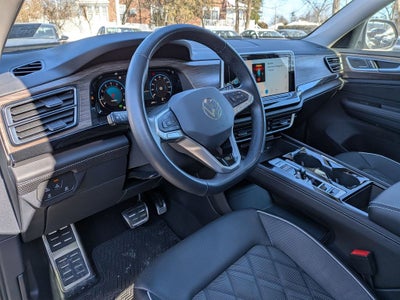 2025 Volkswagen Atlas 2.0T SEL Premium R-Line