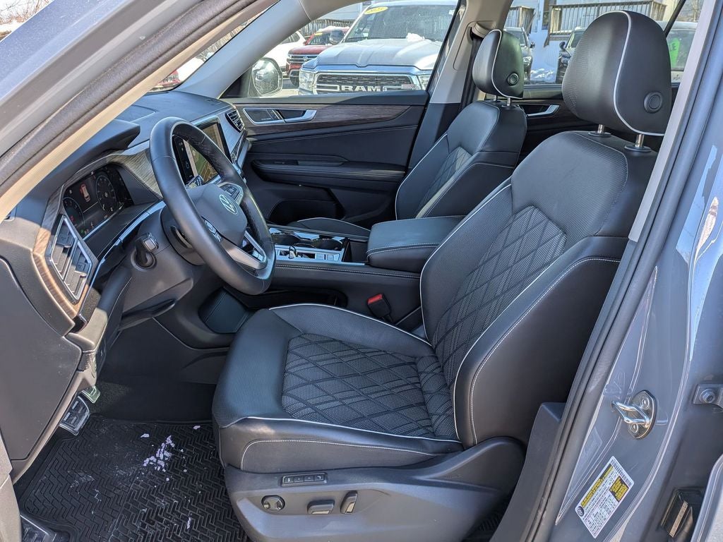 2025 Volkswagen Atlas 2.0T SEL Premium R-Line