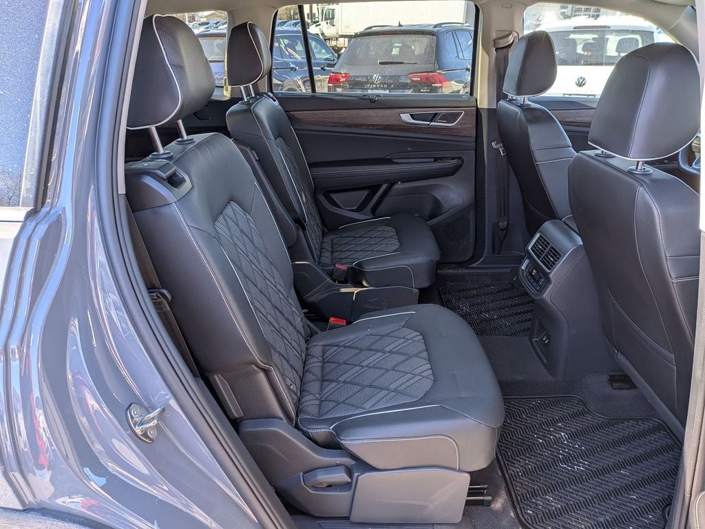 2025 Volkswagen Atlas 2.0T SEL Premium R-Line