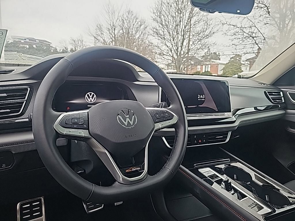 2024 Volkswagen Atlas 2.0T Peak Edition SEL