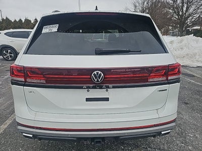 2024 Volkswagen Atlas 2.0T Peak Edition SEL