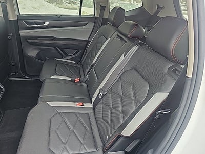2024 Volkswagen Atlas 2.0T Peak Edition SEL