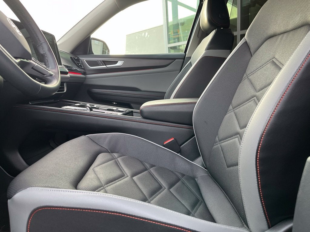 2024 Volkswagen Atlas 2.0T Peak Edition SEL