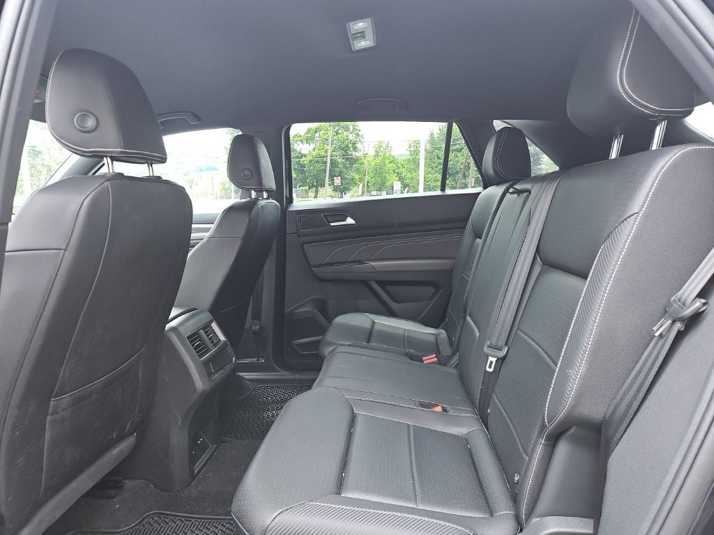 2023 Volkswagen Atlas Cross Sport 2.0T SE w/Technology