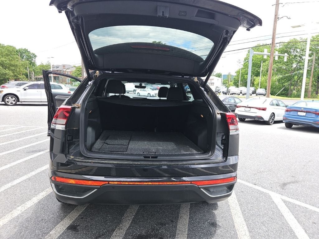2023 Volkswagen Atlas Cross Sport 2.0T SE w/Technology
