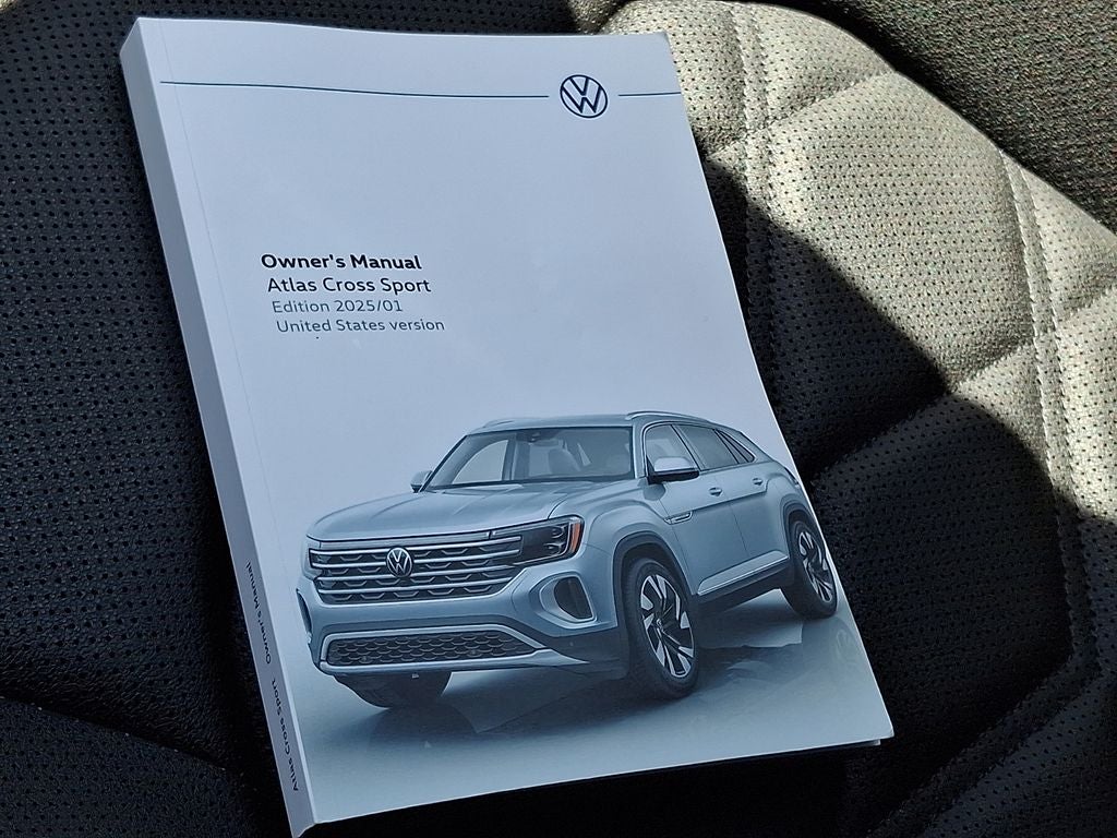 2025 Volkswagen Atlas Cross Sport 2.0T SE w/Technology