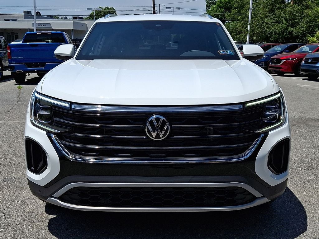 2025 Volkswagen Atlas Cross Sport 2.0T SE w/Technology