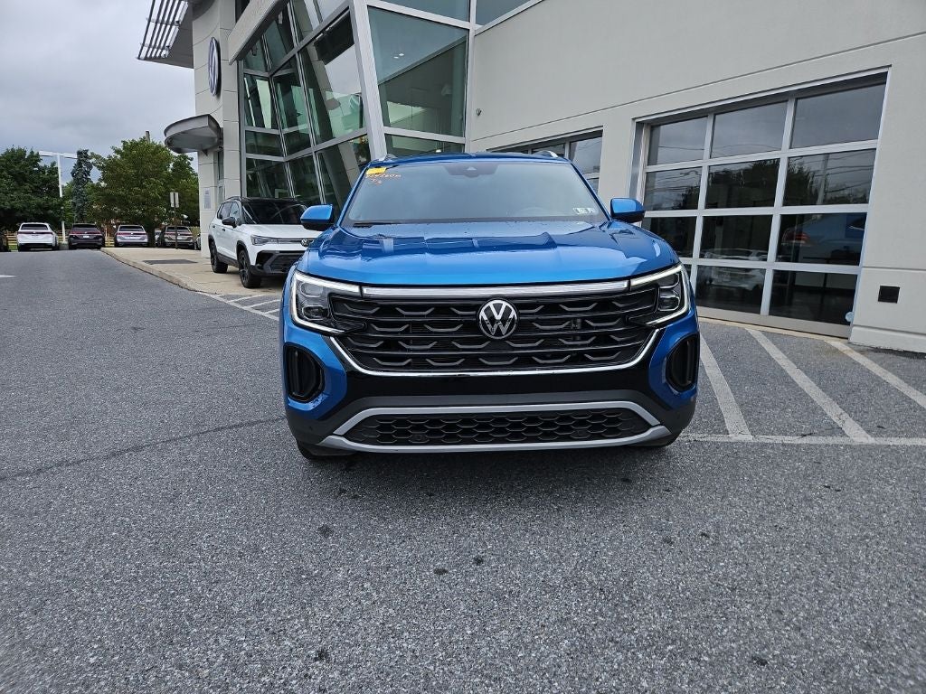 2024 Volkswagen Atlas Cross Sport 2.0T SE w/Technology