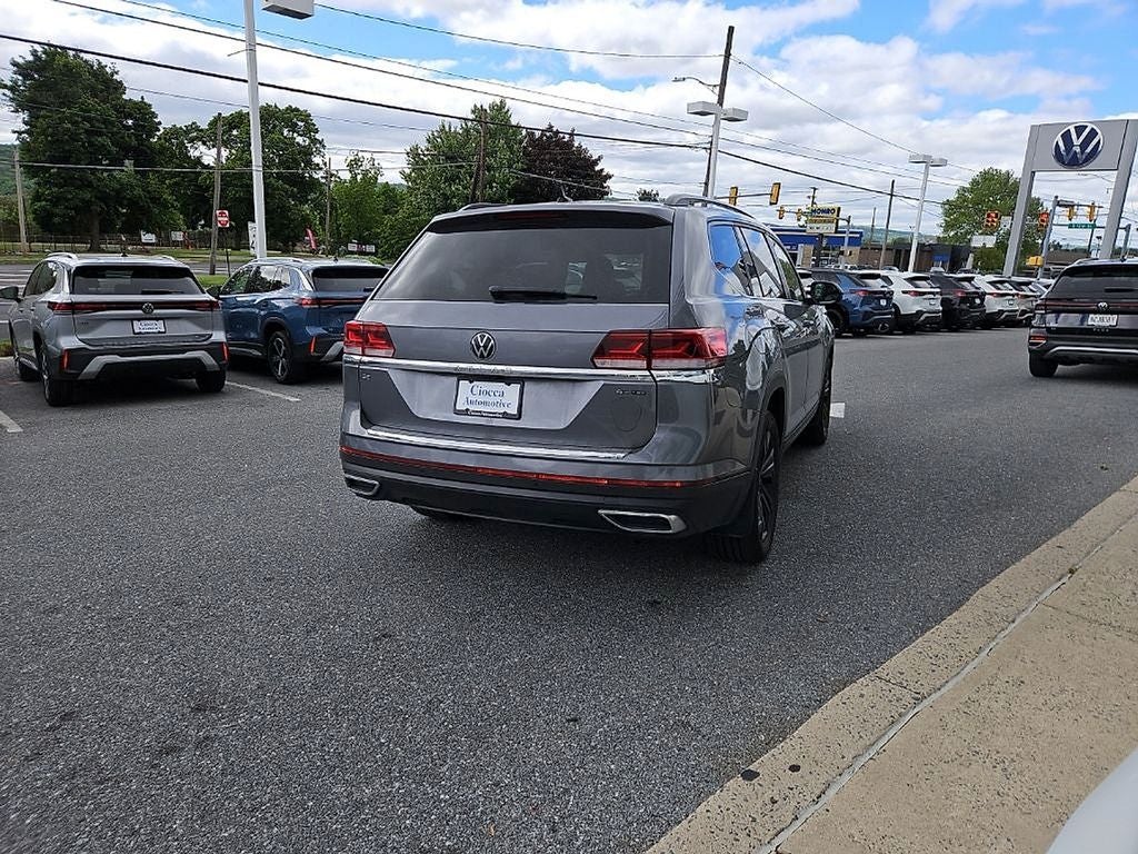 2023 Volkswagen Atlas 2.0T SE w/Technology