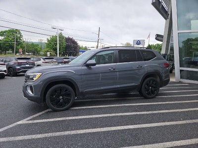 2025 Volkswagen Atlas 2.0T SE w/Technology