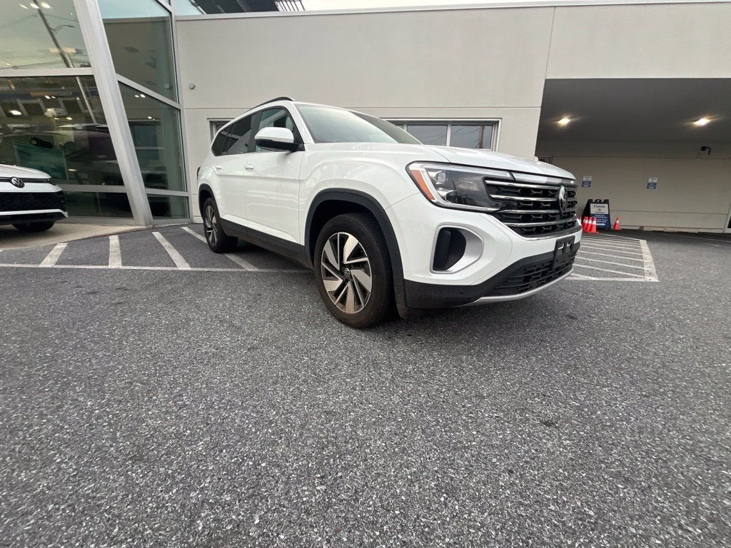 2024 Volkswagen Atlas 2.0T SE w/Technology