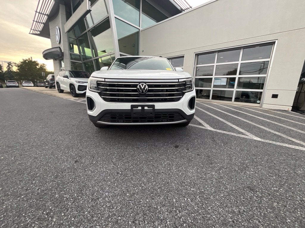2024 Volkswagen Atlas 2.0T SE w/Technology