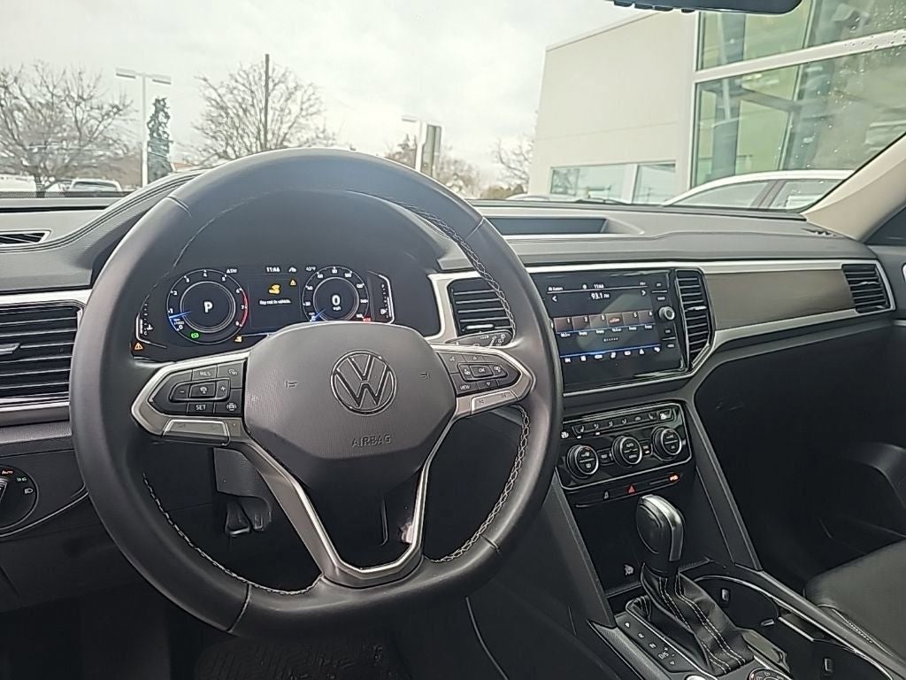 2022 Volkswagen Atlas 3.6L V6 SE w/Technology