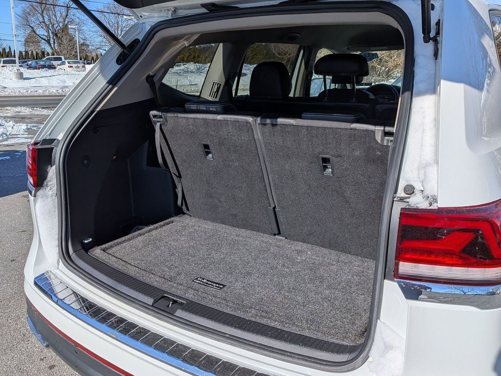 2022 Volkswagen Atlas 3.6L V6 SE w/Technology