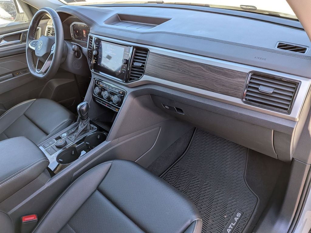 2022 Volkswagen Atlas 3.6L V6 SE w/Technology