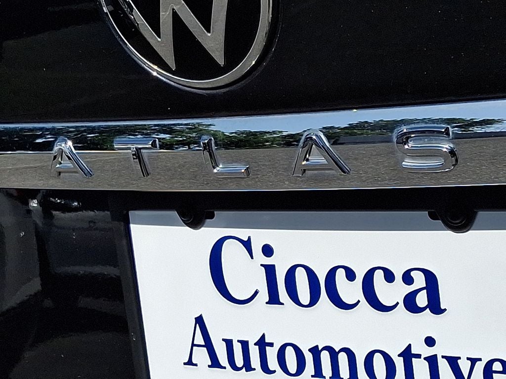 2023 Volkswagen Atlas 3.6L V6 SE w/Technology