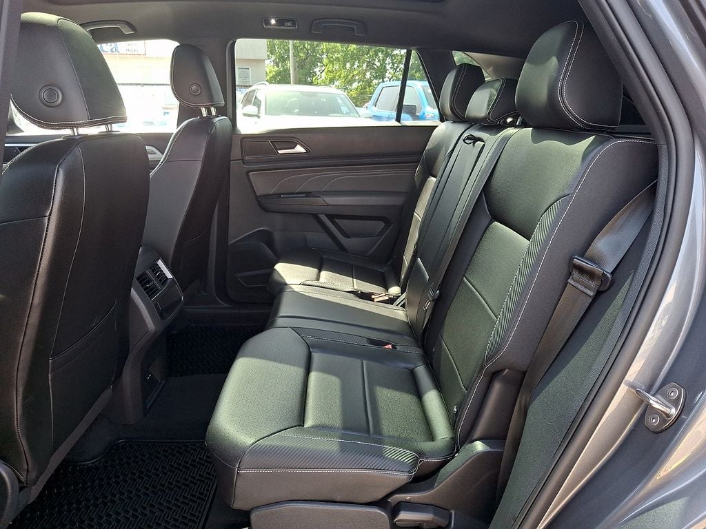 2023 Volkswagen Atlas Cross Sport 2.0T SE w/Technology