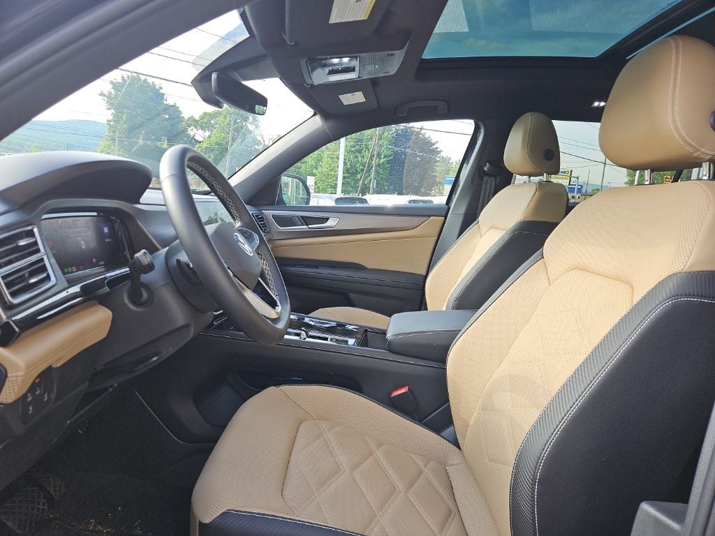 2025 Volkswagen Atlas Cross Sport 2.0T SE w/Technology