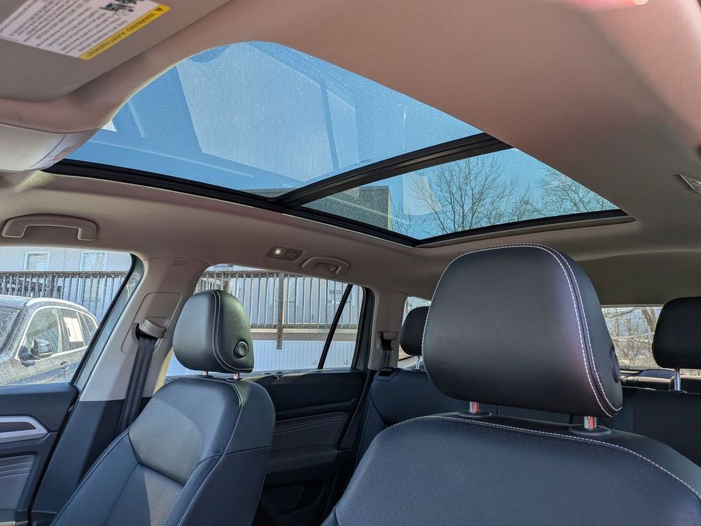 2022 Volkswagen Atlas 2.0T SE w/Technology