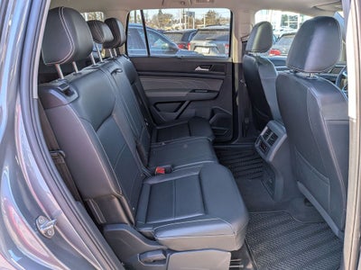 2022 Volkswagen Atlas 2.0T SE w/Technology