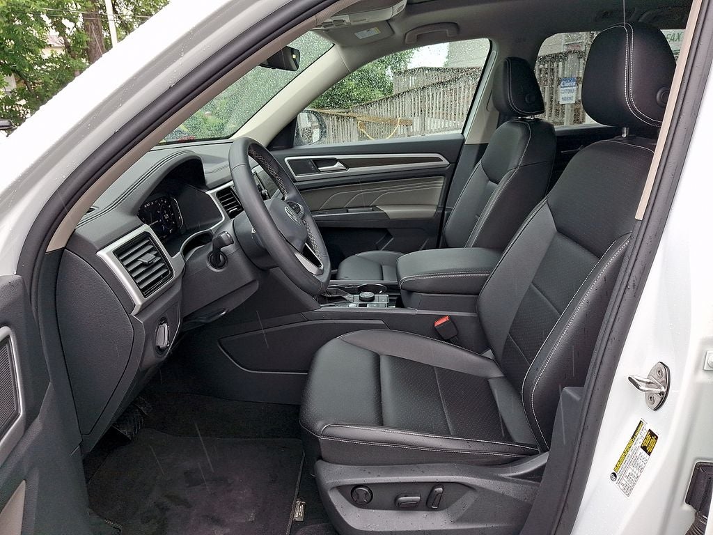 2023 Volkswagen Atlas 2.0T SE w/Technology