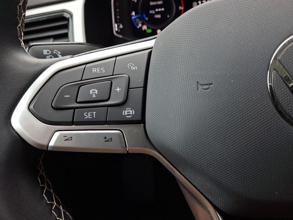 2023 Volkswagen Atlas 2.0T SE w/Technology