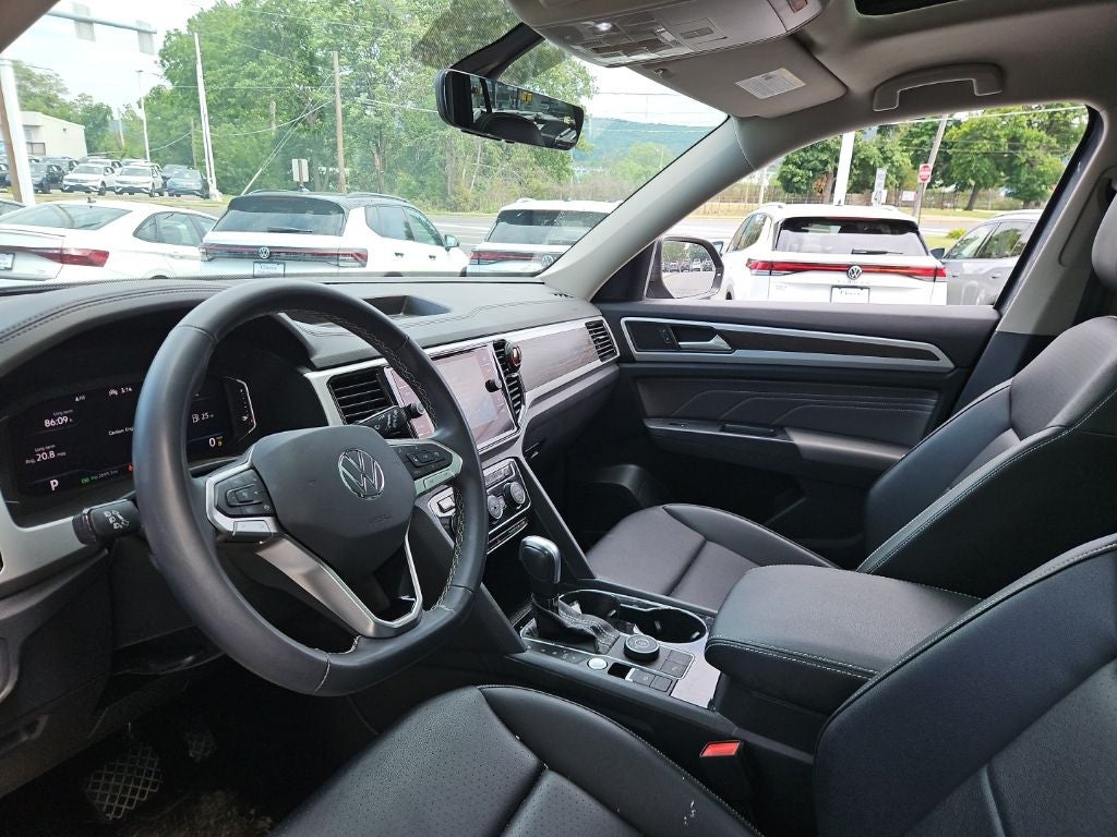 2023 Volkswagen Atlas 3.6L V6 SE w/Technology
